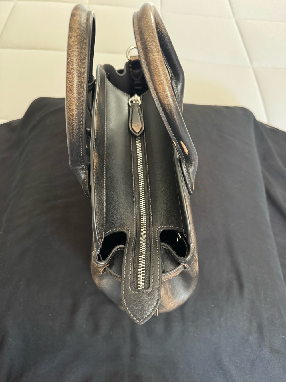 COACH Loved Leather set, Empire 28 and NY zip card case wallet - Picture 4 of 16